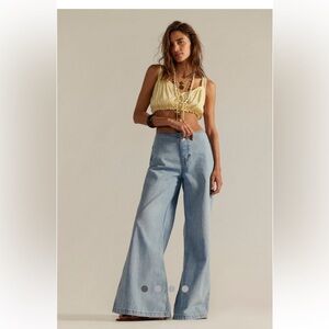 We The Free Shore Thing
Summer Flare Jeans size 30 NWT